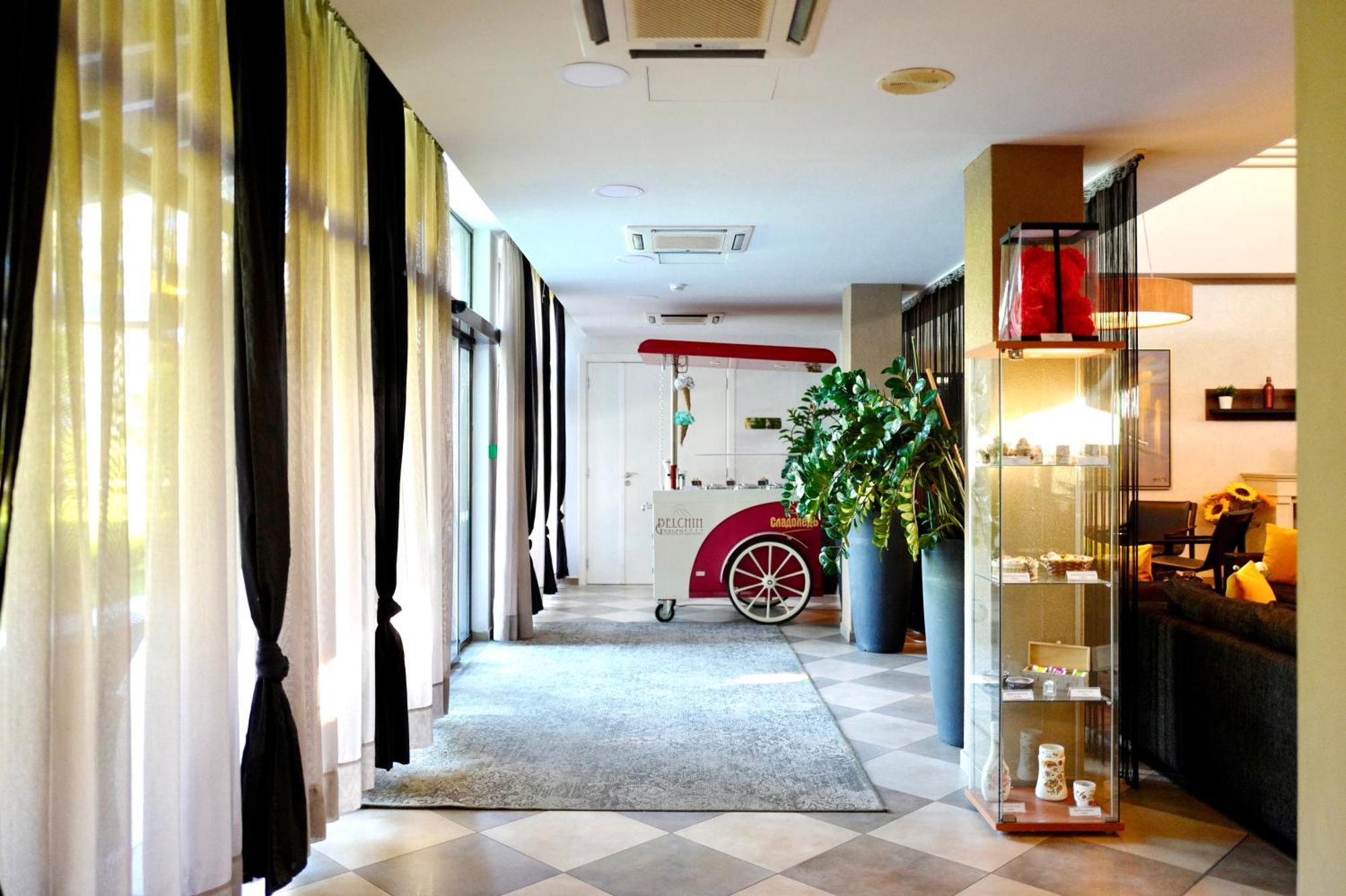 Spa Hotel Belchin Garden Exterior foto